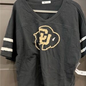 CU Buffs Black V-Neck boxy T-Shirt NWT - Size XL